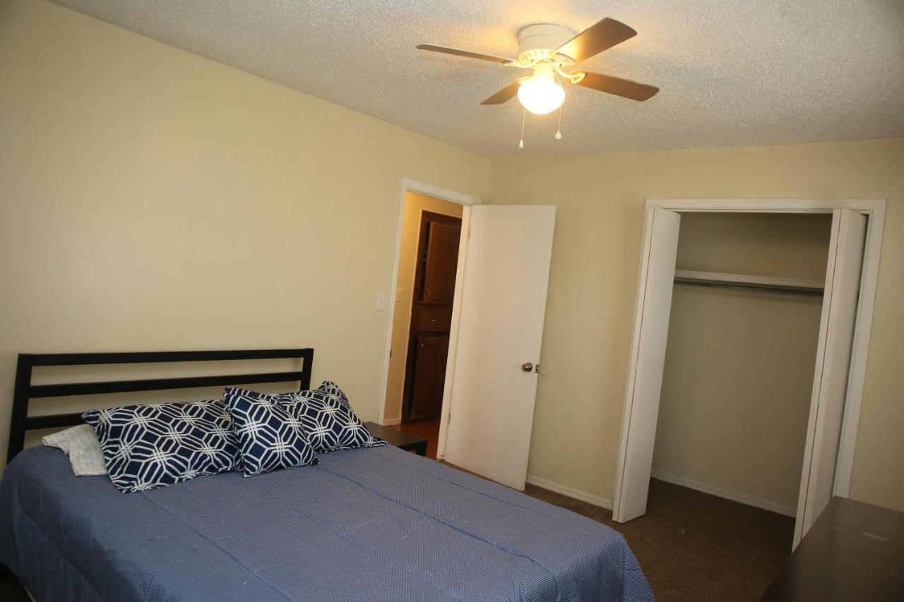 2 Bed/ 1 Bath Next To Ft. Sill Διαμέρισμα Lawton Εξωτερικό φωτογραφία