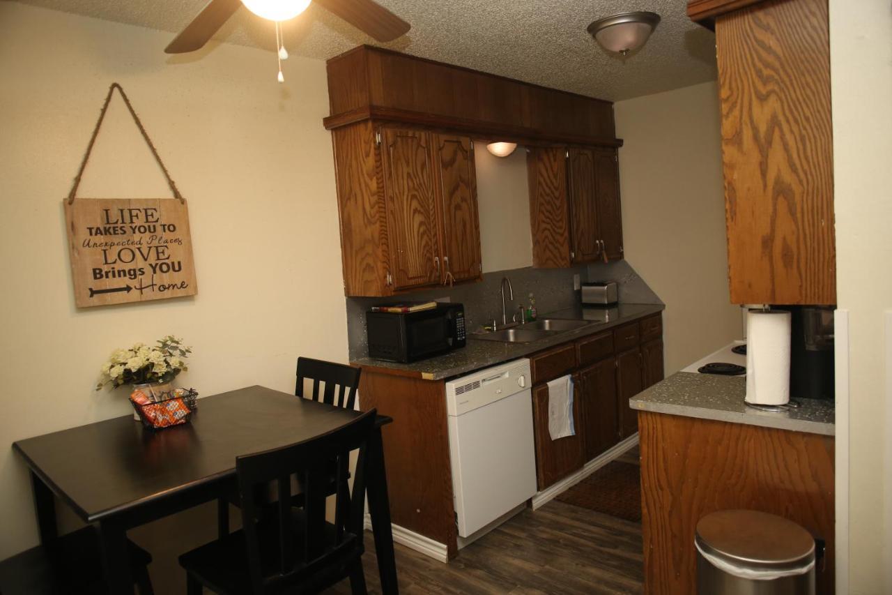 2 Bed/ 1 Bath Next To Ft. Sill Διαμέρισμα Lawton Εξωτερικό φωτογραφία